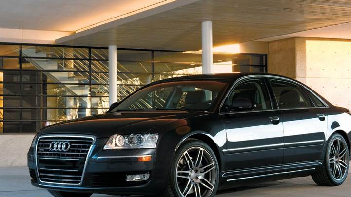 Side Front Pose Of Audi A8 L In Black